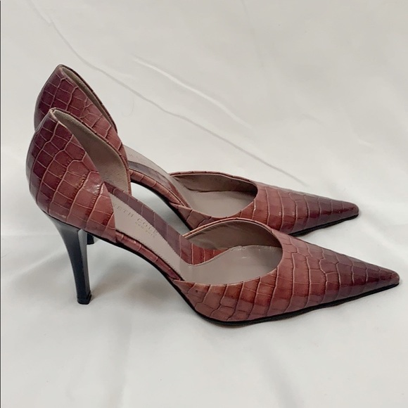KENNETH COLE Alligator Embossed Leather Heels - Picture 1 of 8